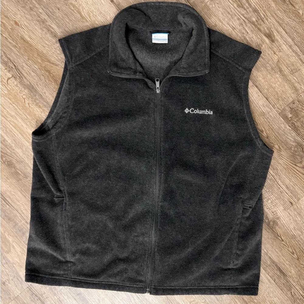 Columbia • Fleece Zip Up Vest